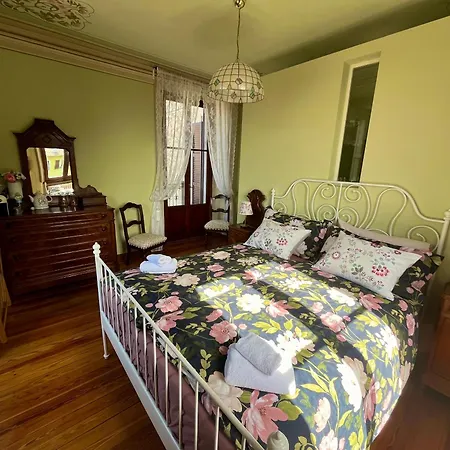 לינה וארוחת בוקר Il Maiale Bianco 3*